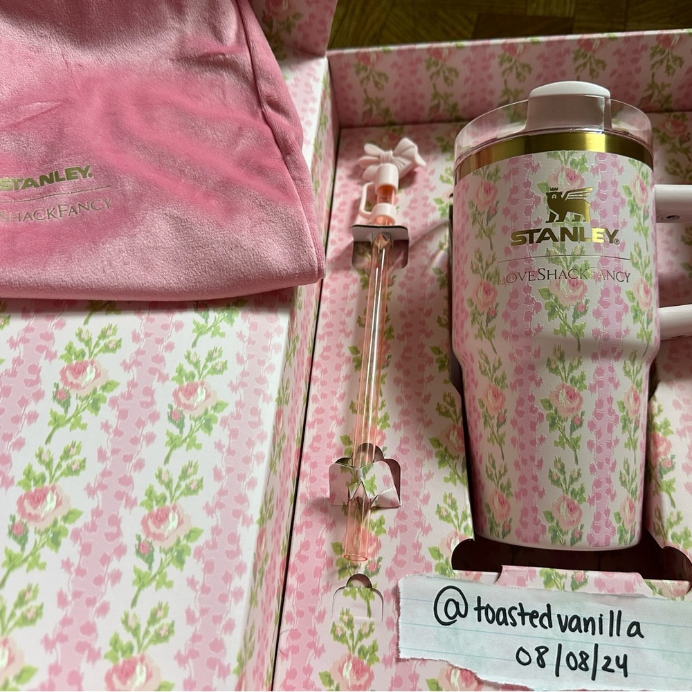 Stanley X LoveShackFancy 20oz Blooming Heirloom